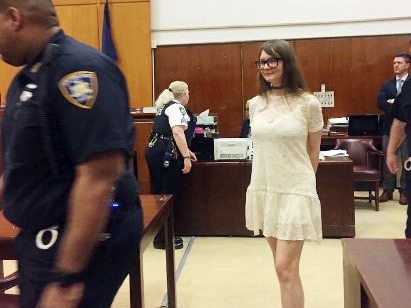 绕着富人转的假名媛，欲用PPT骗取银行2000万，曾半夜被赶出酒店