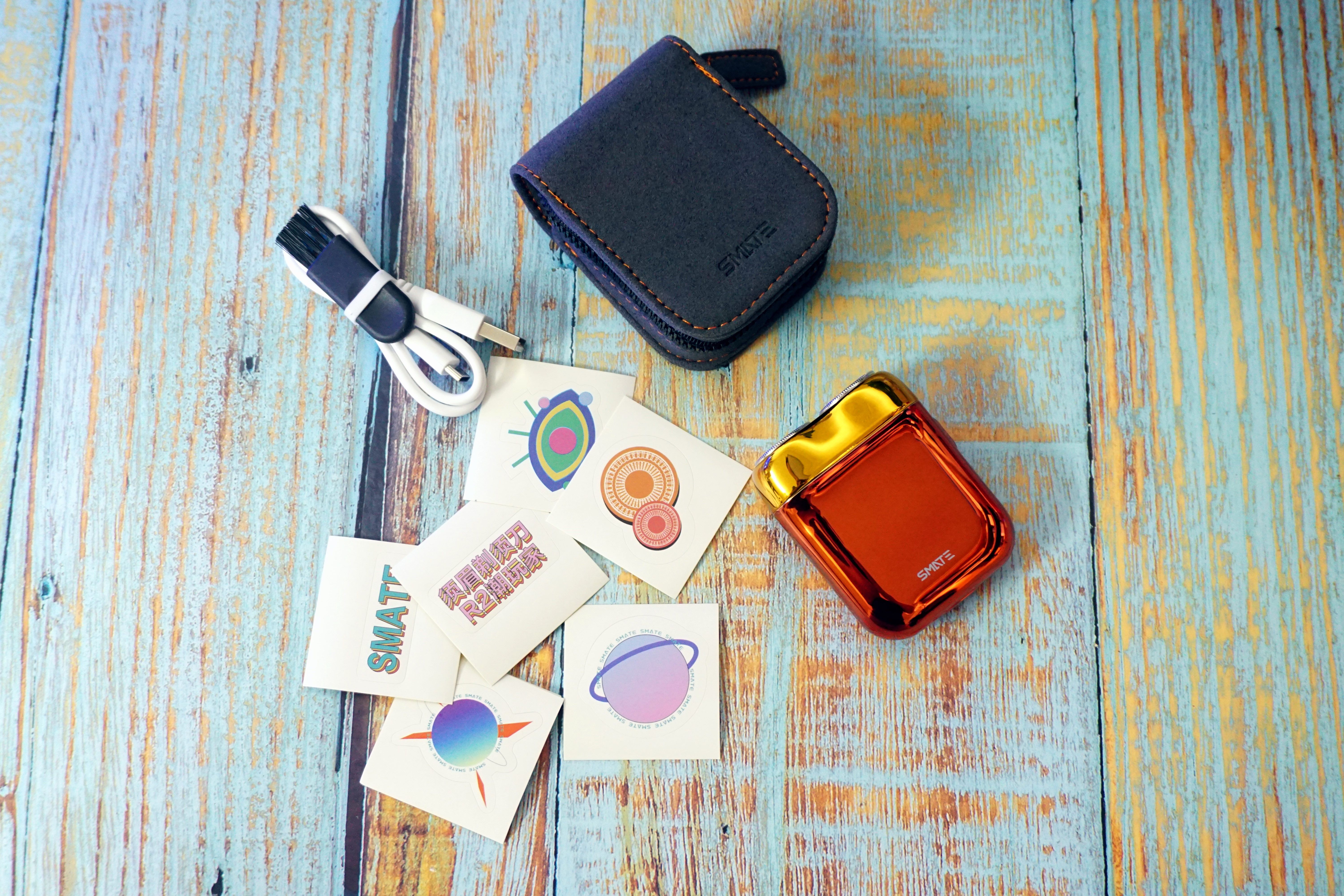 须眉潮玩家剃须刀r2,须眉剃须刀r2联名版