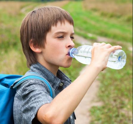母乳婴儿喂水量多少合适,母乳喂养婴儿喝奶粉的量