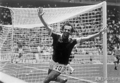 足球史上十大传奇门将,世界十大足球传奇球星