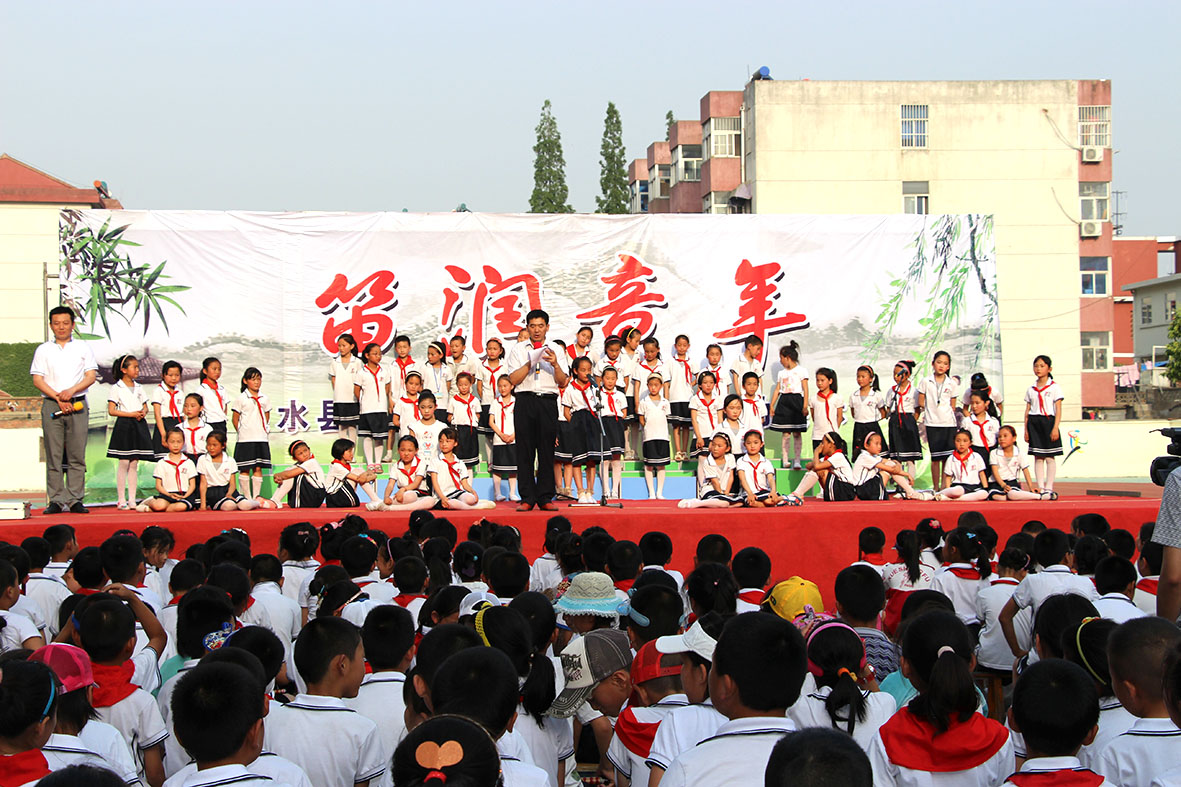 竹笛声声纯音乐,竹笛校园演奏