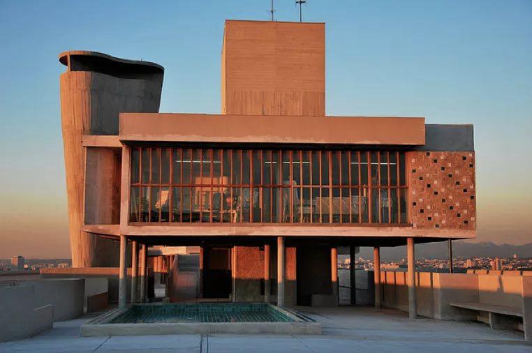 跟着ins最有品味男孩Jacquemus，去法国南部流浪