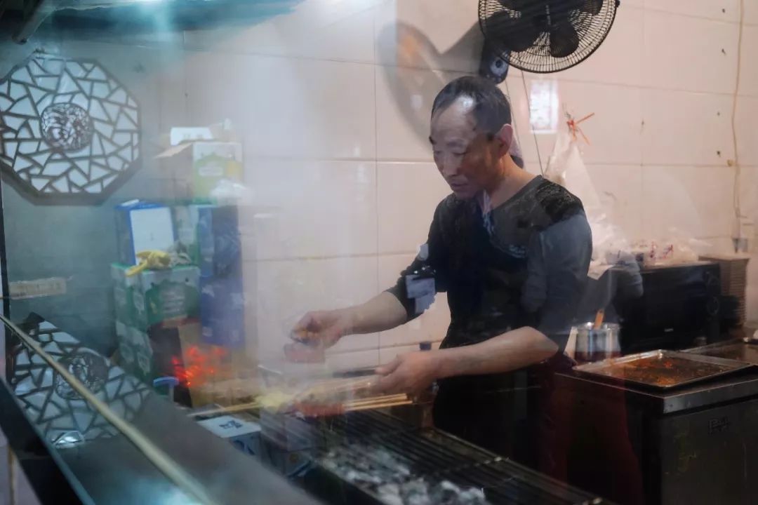 好冷啊想穿秋裤,好冷啊好想吃火锅视频