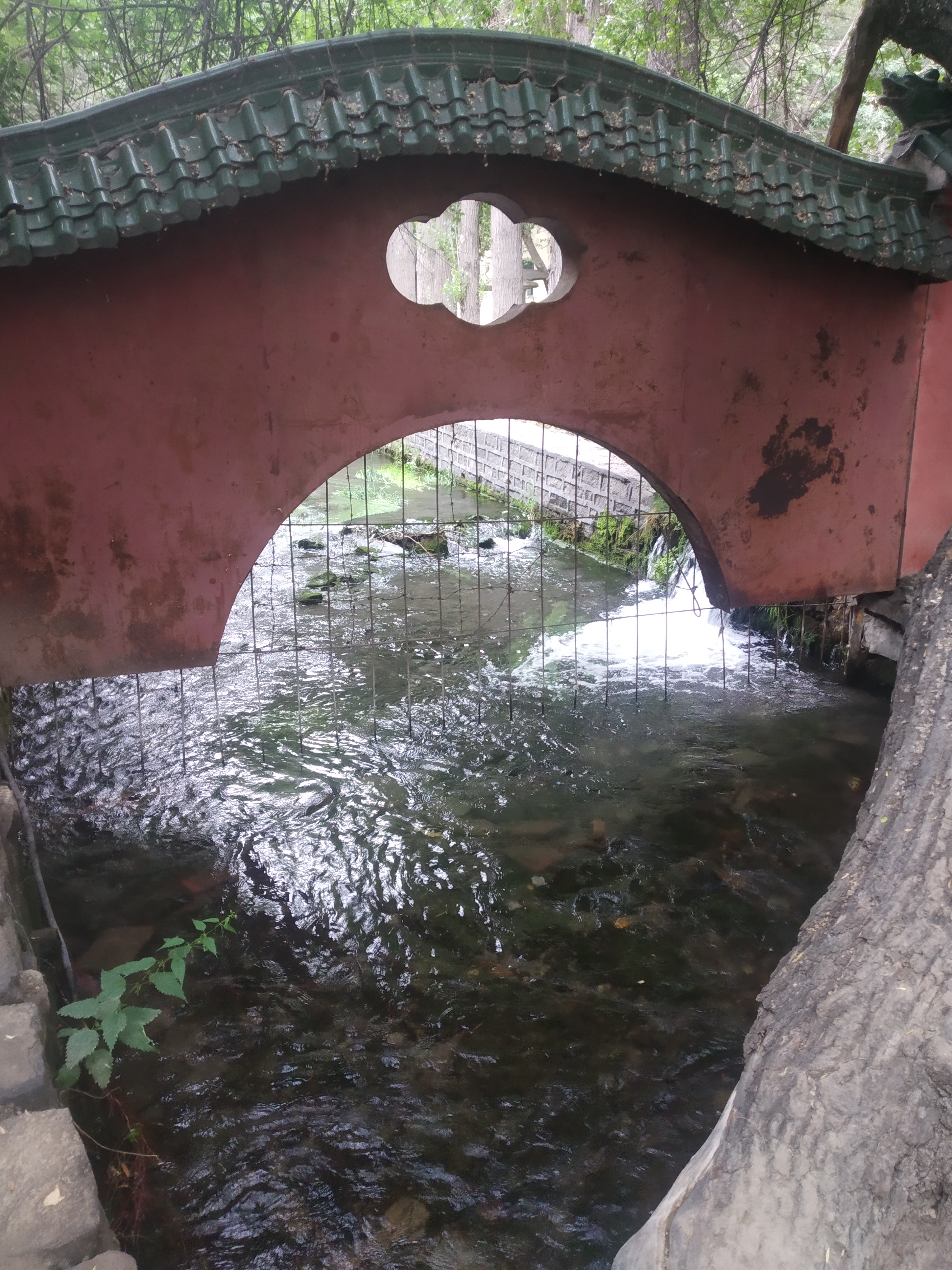 新疆乌鲁木齐市水磨沟区公园景点,乌鲁木齐2020年7月12日水磨沟公园