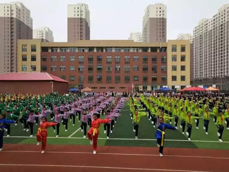 赛罕区民族小学运动会开幕式,孝里中心小学春季运动会