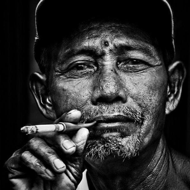 明暗关系对比强烈的绘画,绘画明暗关系教程