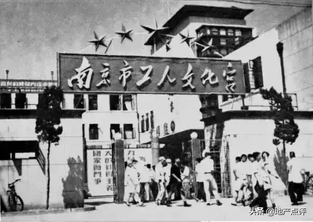 南京新街口震撼现场,新街口震撼