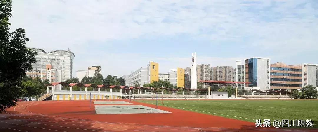 成都这所高校有几个校区，而且就业率奇高！