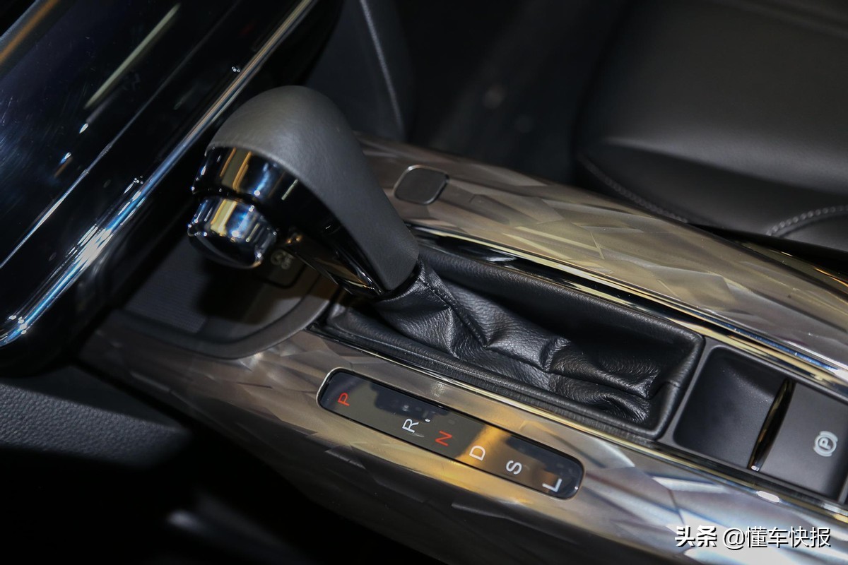 本田xrv同级别性价比,本田xrv哪个配置更适合家用