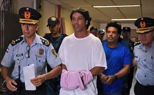 小罗监狱赛进球视频,小罗监狱风云