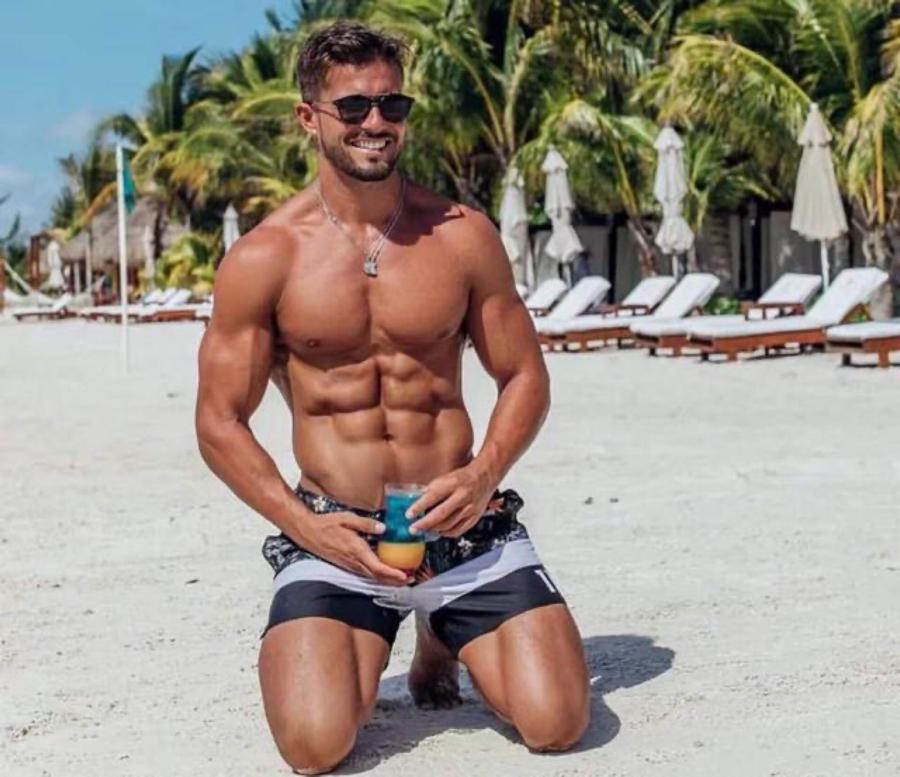 西班牙健美男神腹肌,西班牙健身型男