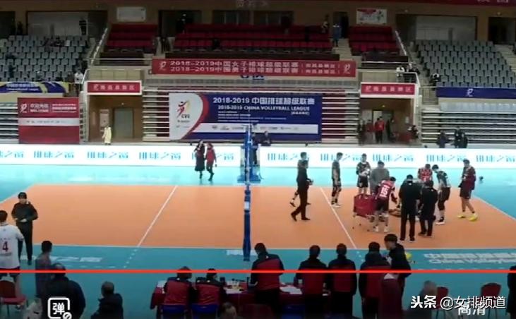 八一男排教练罚队员,男排输球后崩溃大哭