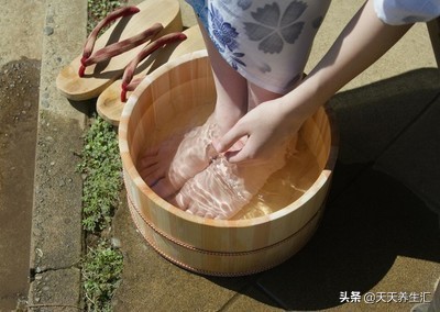 泡脚盆泡脚一般泡多久,洗脚盆泡脚用什么中药泡最好