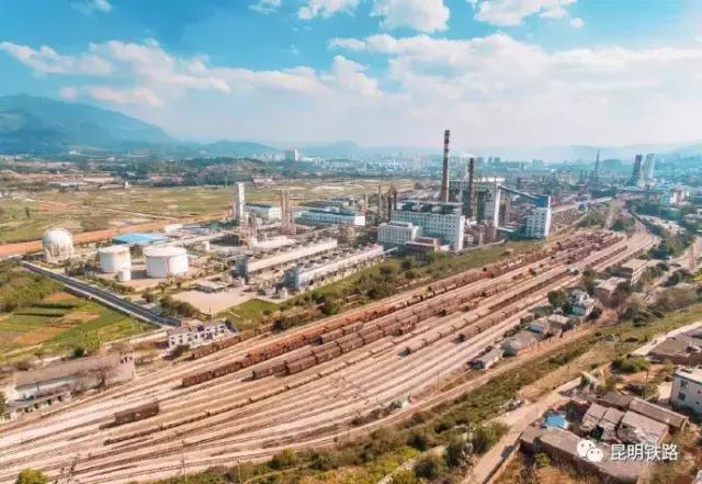 滇越米轨铁路全景图,百年滇越山谷铁路