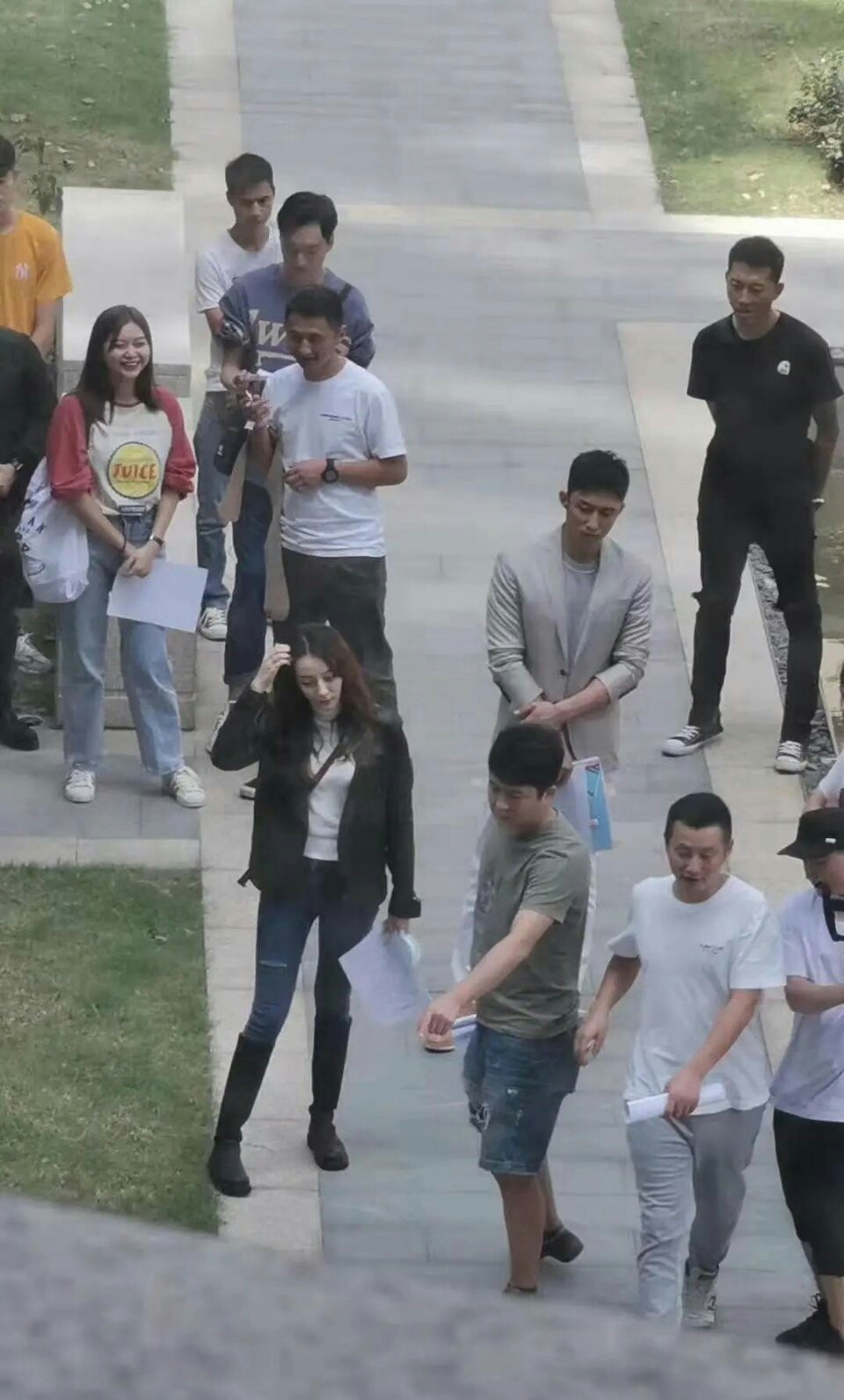 张馨予和迪丽热巴是什么关系,张馨予嫁特种兵