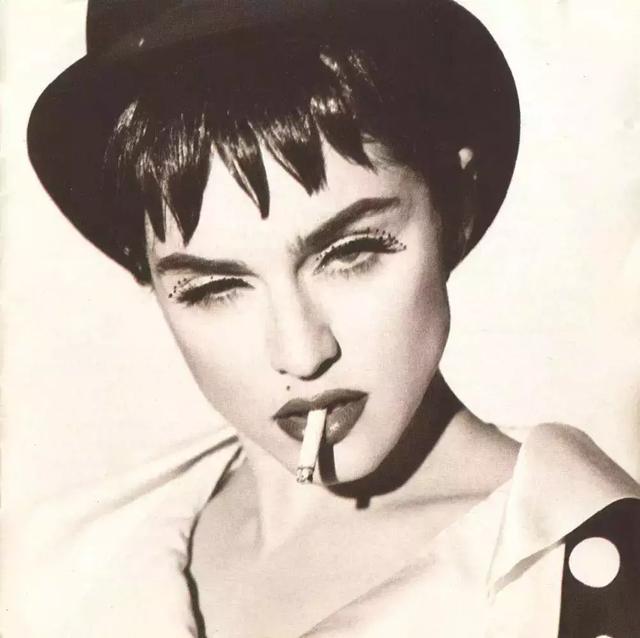 麦当娜一生的经历有多坎坷,麦当娜现实生活