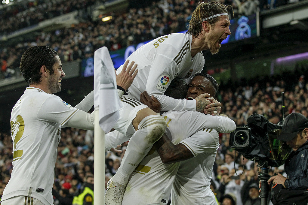 他是皇家马德里的铁血队长,天使与魔鬼的宠儿,特点鲜明让人喜欢