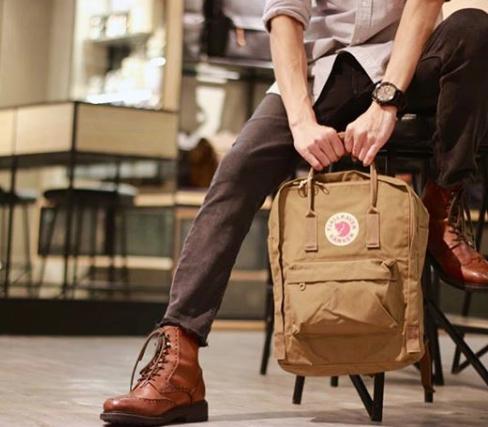 十大入门级轻奢品牌男士双肩包,男士双肩包哪个品牌性价比高