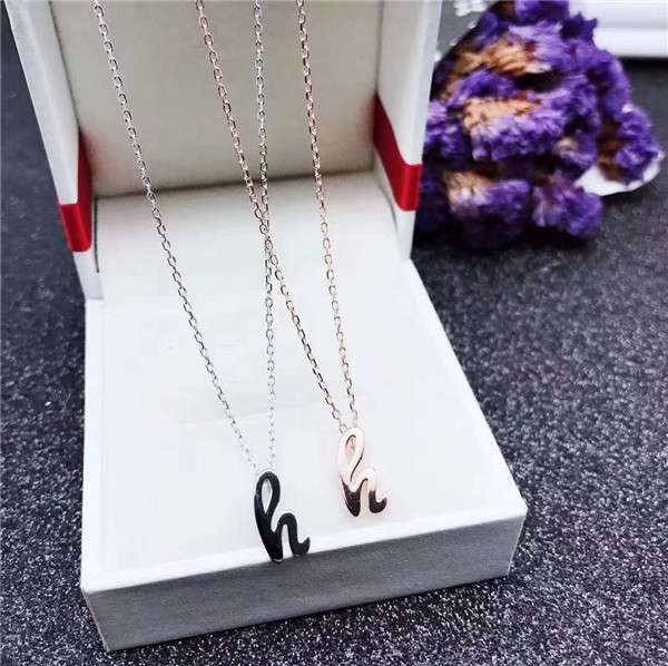 三色彩金与三色彩银的区别,彩金和彩银普通人能看出来吗