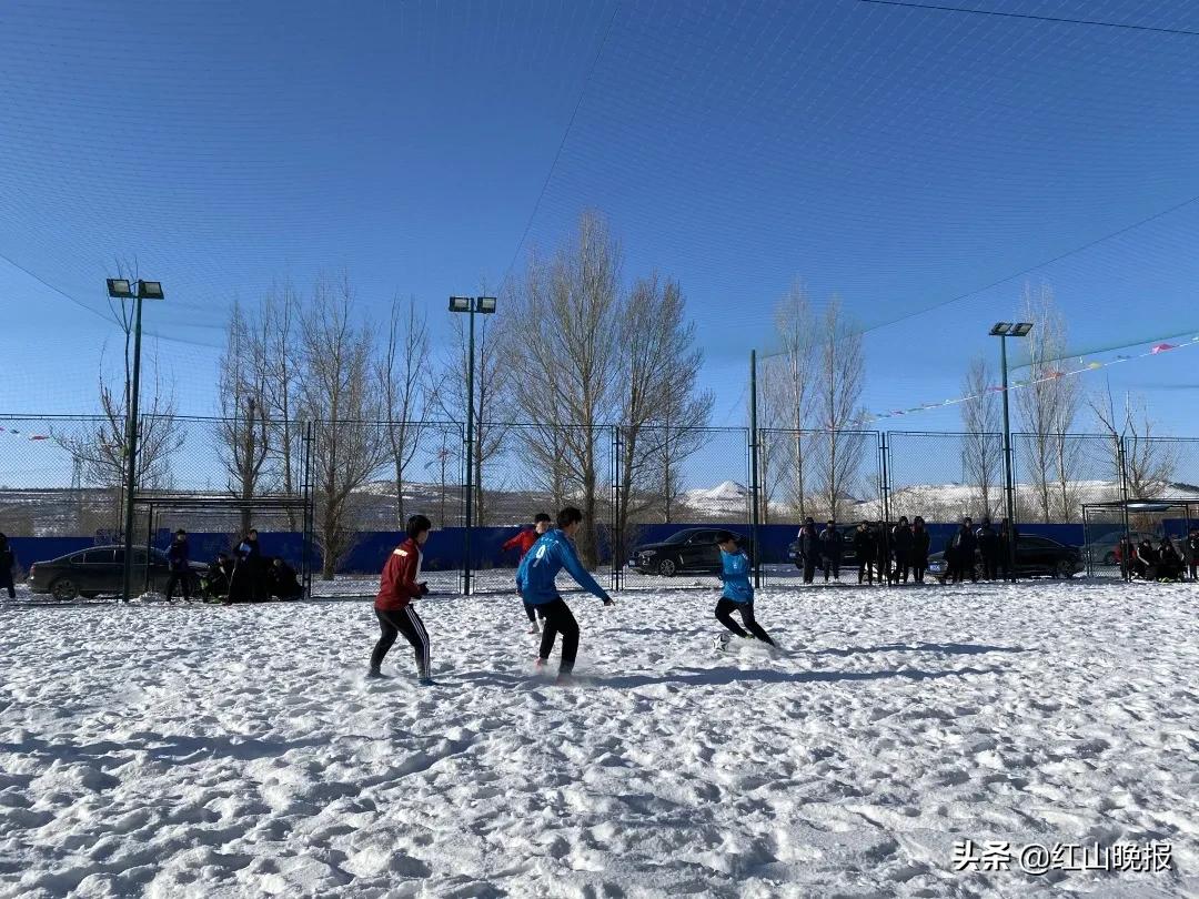 真会玩！不一样的足球赛，他们玩嗨了……