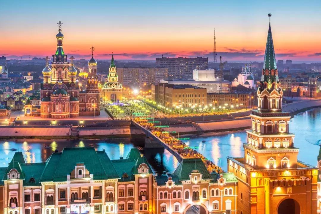 坐火车就可以出国沿途风景美爆了,坐哪些火车可以出国看风景又好玩