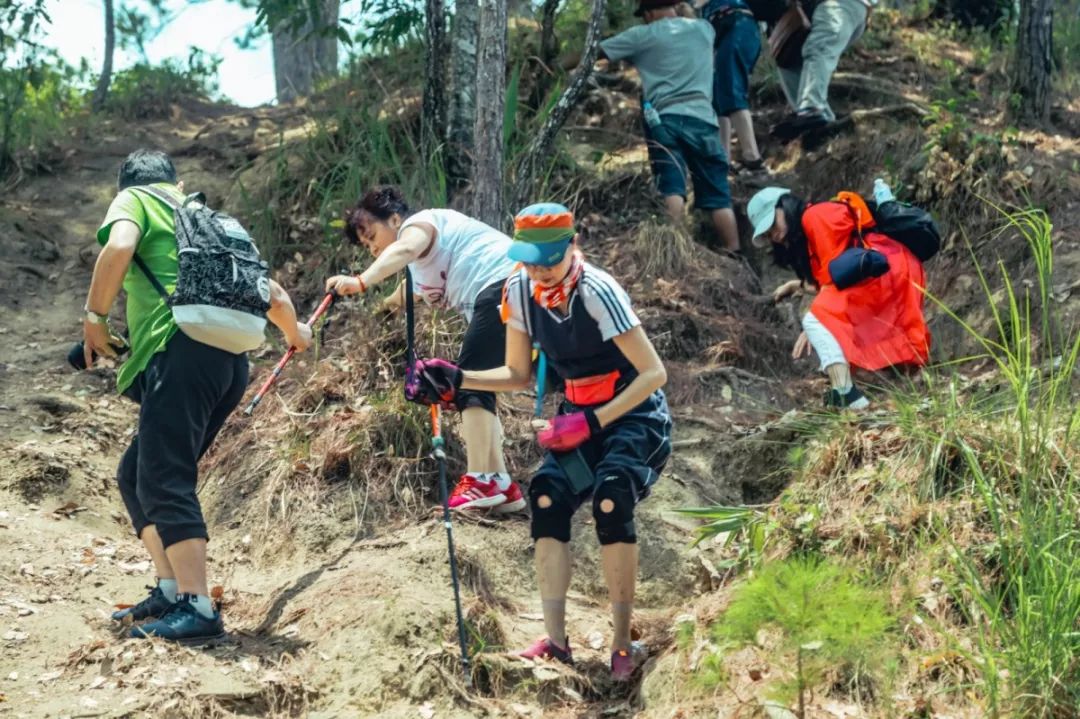 成都户外：当生活一塌糊涂的时候，就去清迈找回最初的自己吧