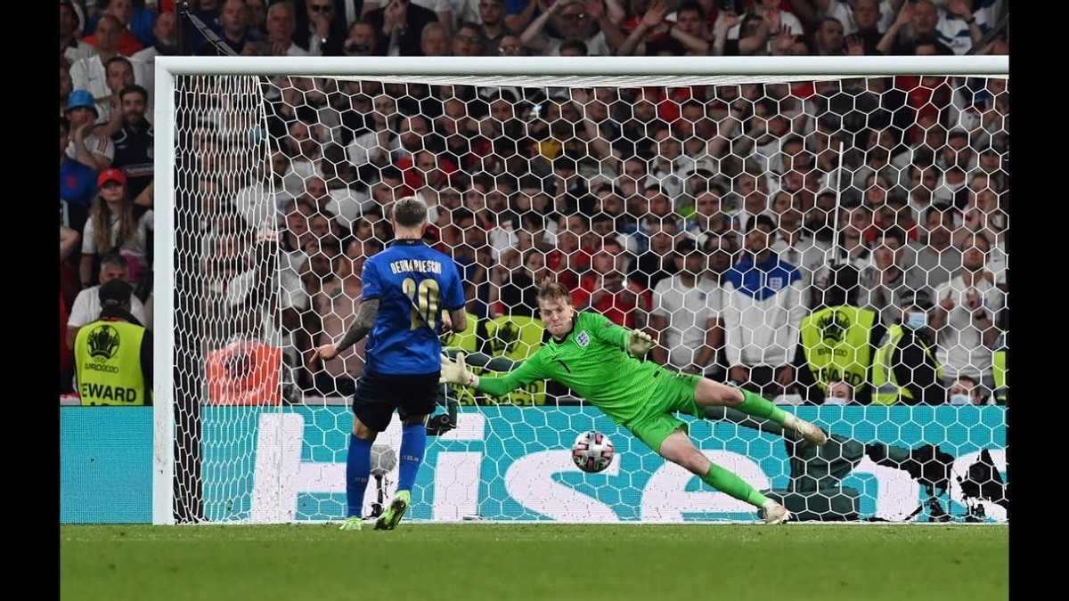 贝尔纳代斯基长发,贝尔纳代斯基为什么叫贝勒爷