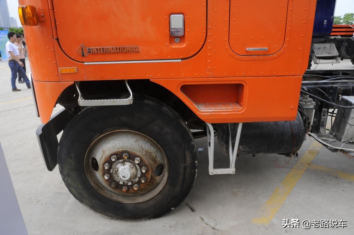 路边的经典——超级美式大平头！万国HL6482