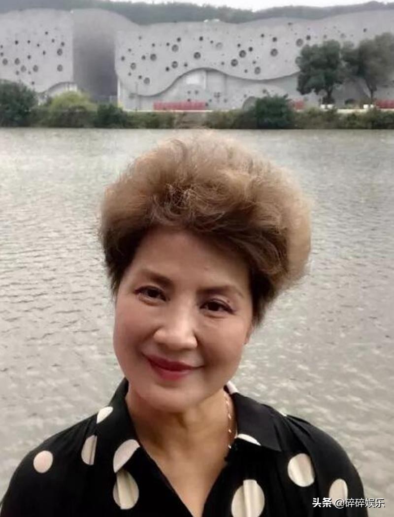 公关小姐演员今昔对比,公关小姐拍摄现场四位主演落泪