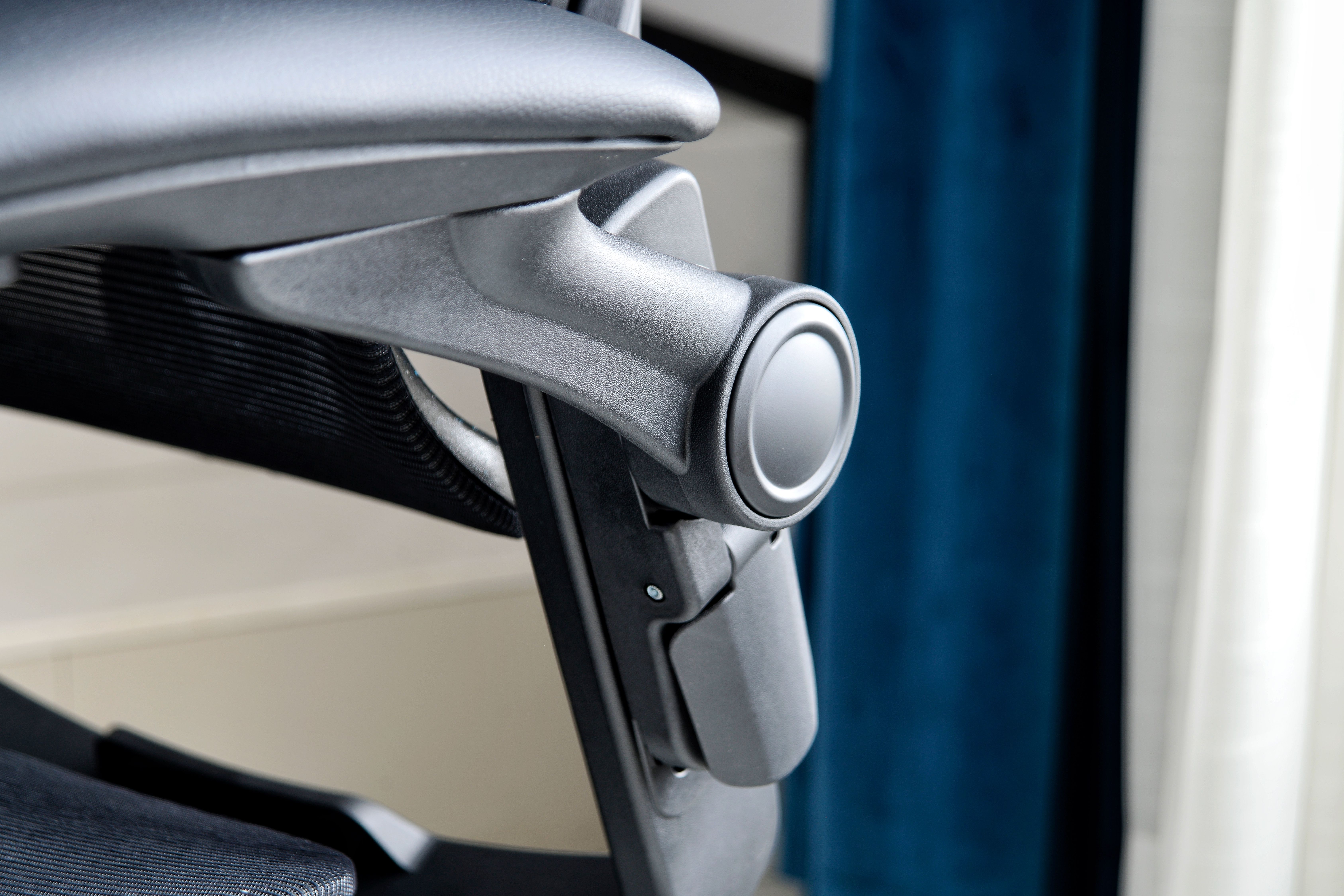 网易严选人体工学椅星舰测评,网易严选星舰人体工学椅安装视频