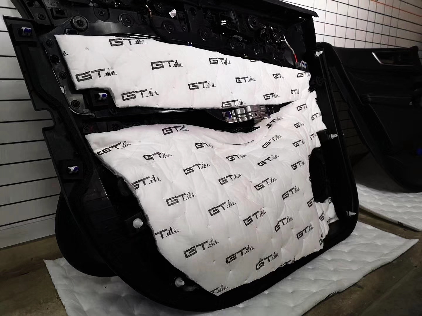 不改装汽车音响提升6-8倍音质,福特锐界改装音响