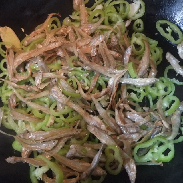 小银鱼怎么做好吃给宝宝,小银鱼做法零食