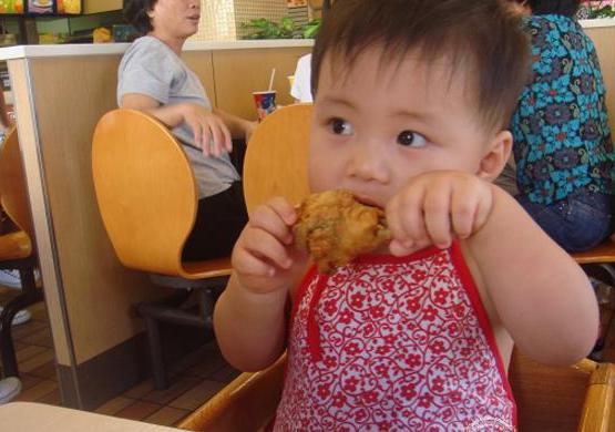 孩子被查出肾衰竭原来因吃盐太多,10个月宝宝肾衰竭怎么办