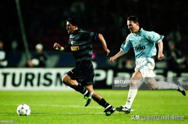 真不比齐达内差，捷克铁人也曾在欧洲优胜者杯决赛天外飞仙制胜