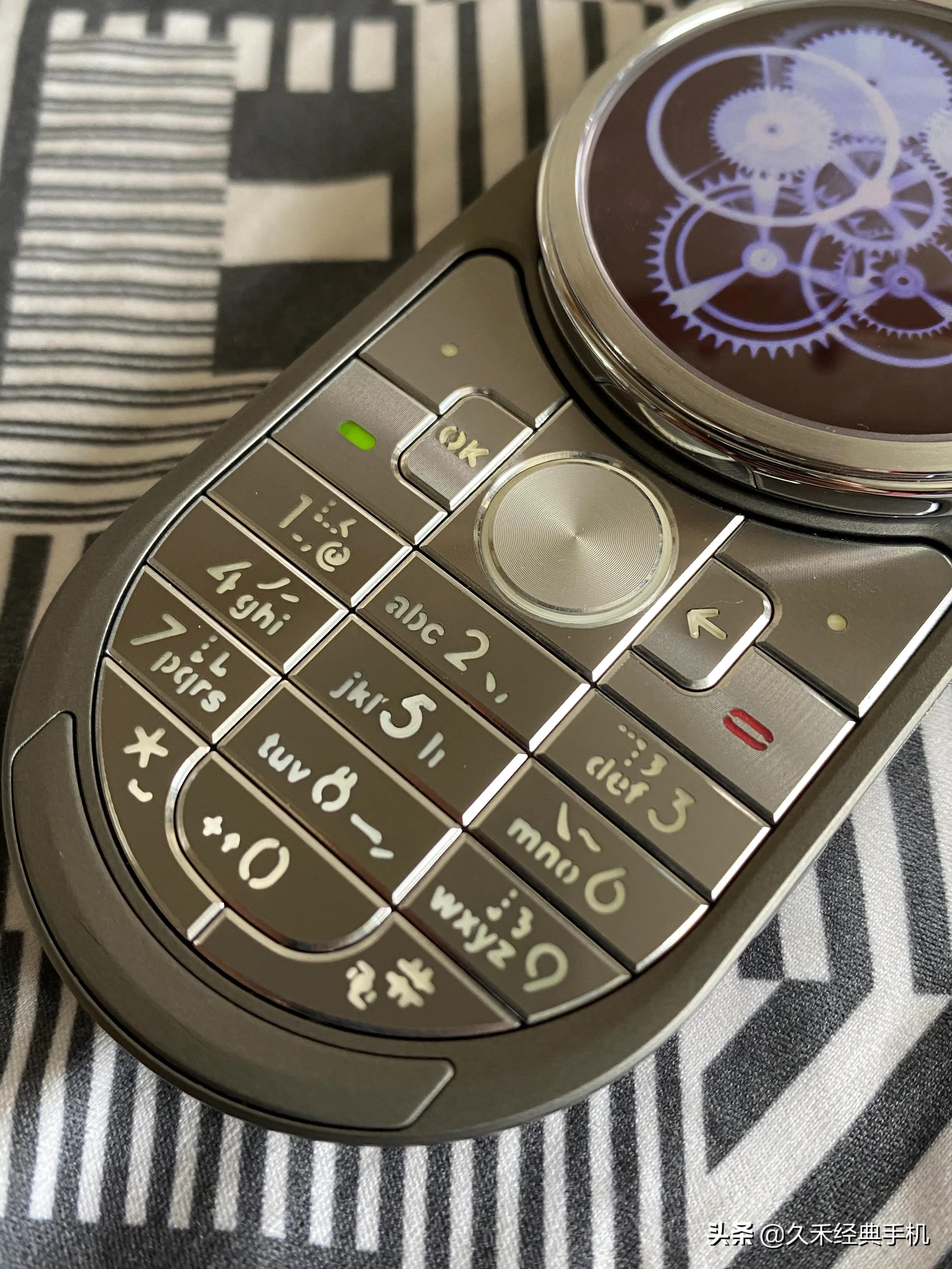 摩托罗拉aurar1当年售价,摩托罗拉aurar1二手