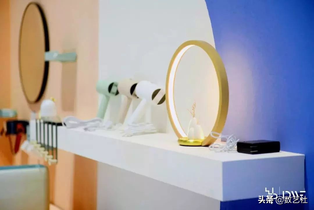 设计现代化智能新款动车,最具设计感的动车