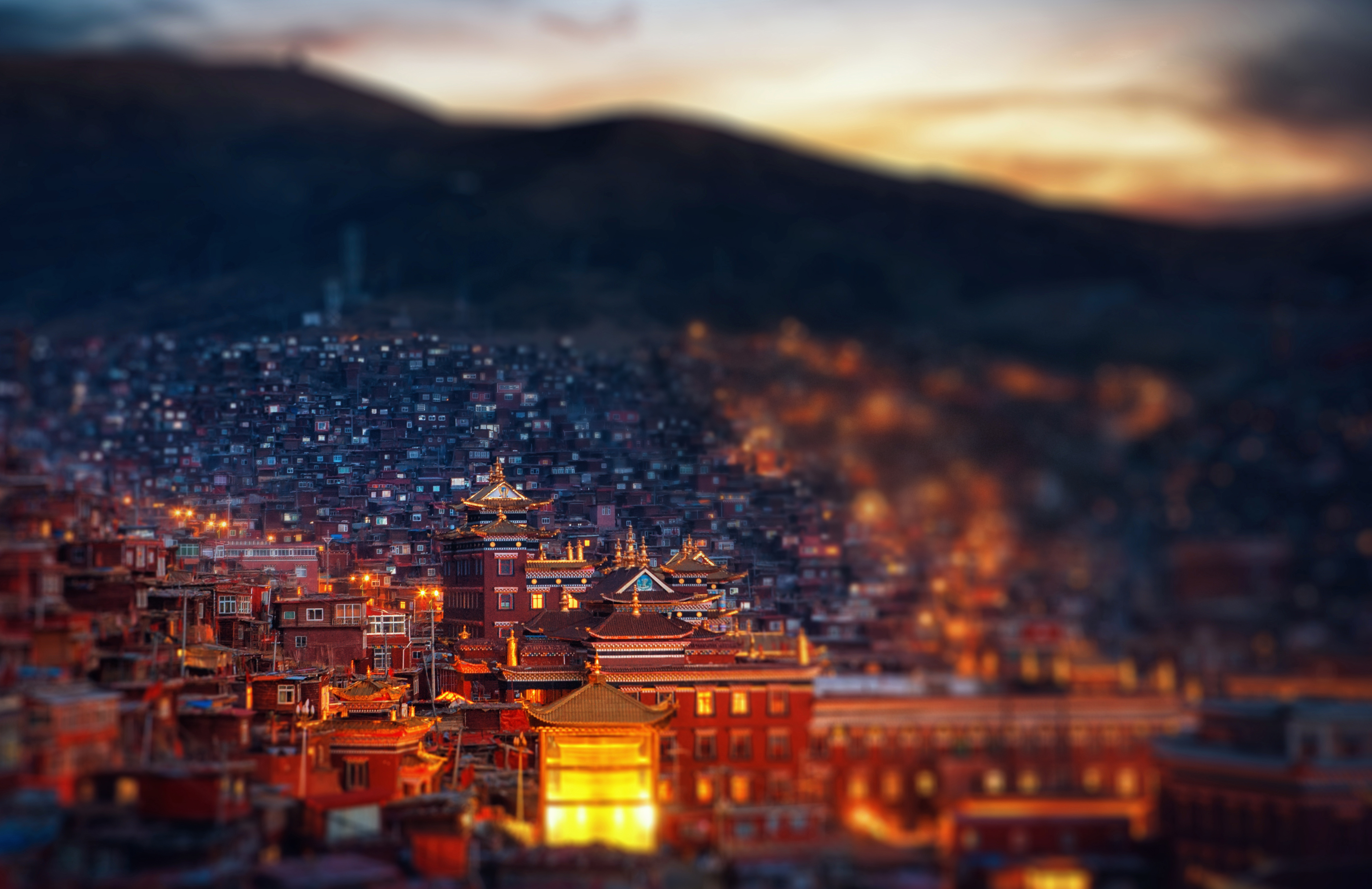 川西净土色达,色达佛国净土越来越震撼