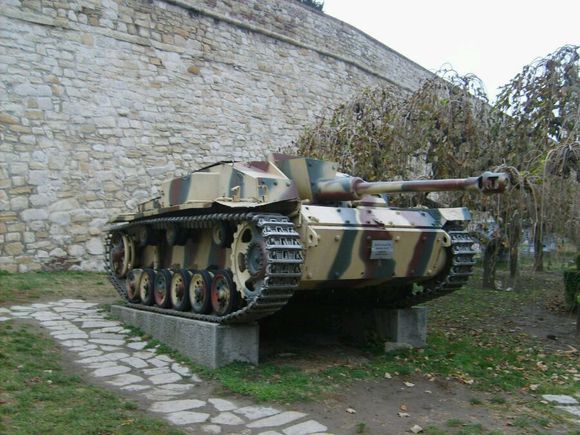 三号突击炮g型勇猛之路二战,三号突击炮和四号突击炮外观区别