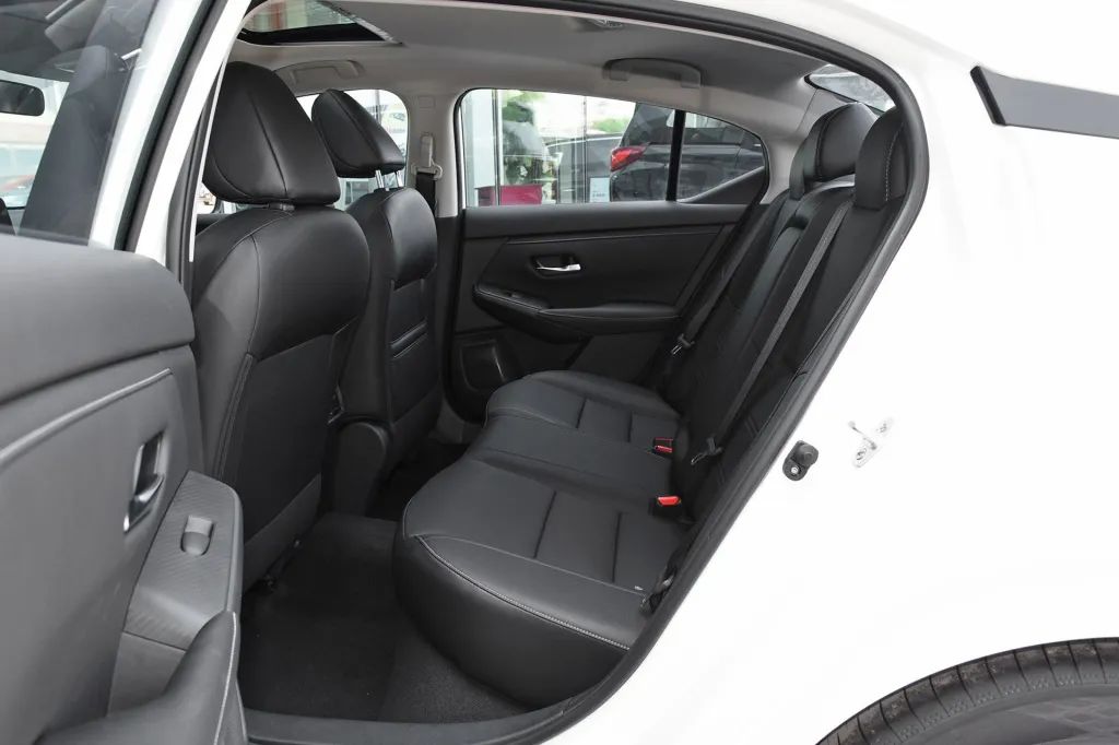 朗逸轩逸英朗到底哪个更值得购买,轩逸朗逸英朗卡罗拉宝来思域比较