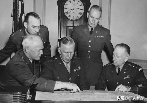 二战时马歇尔提拔了哪些名将,二战美国马歇尔