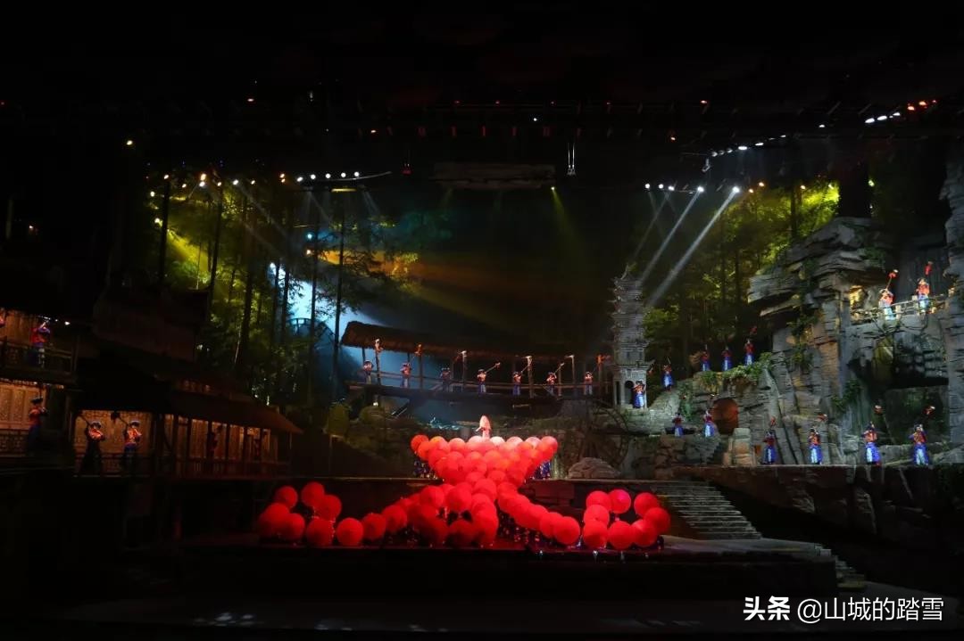 去凤凰古城有必要看演出吗,吐槽凤凰古城