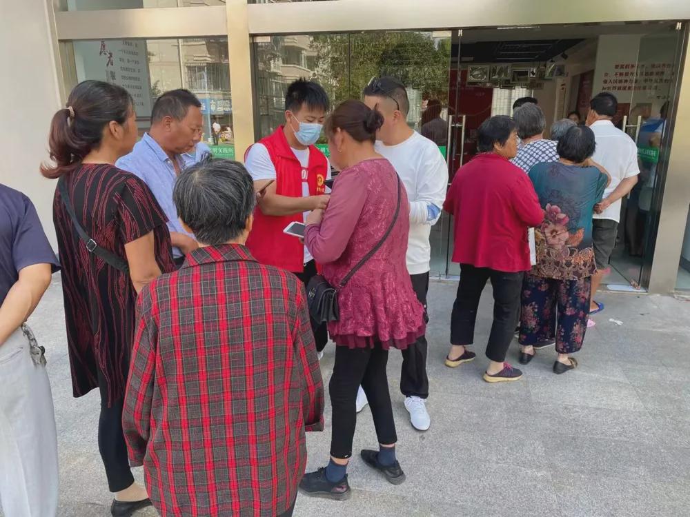 我为群众办实事社区环境靓起来,我为群众办实事与乡村振兴相结合