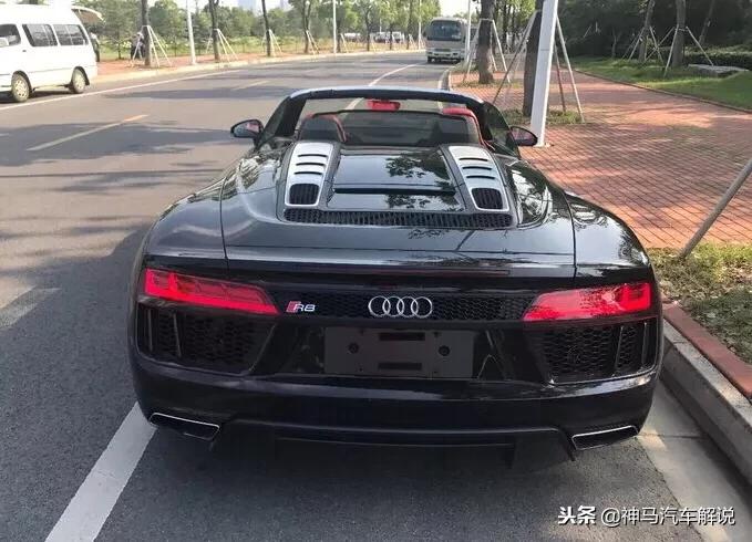 奥迪r8都是敞篷跑车吗,2020奥迪r8敞篷车展