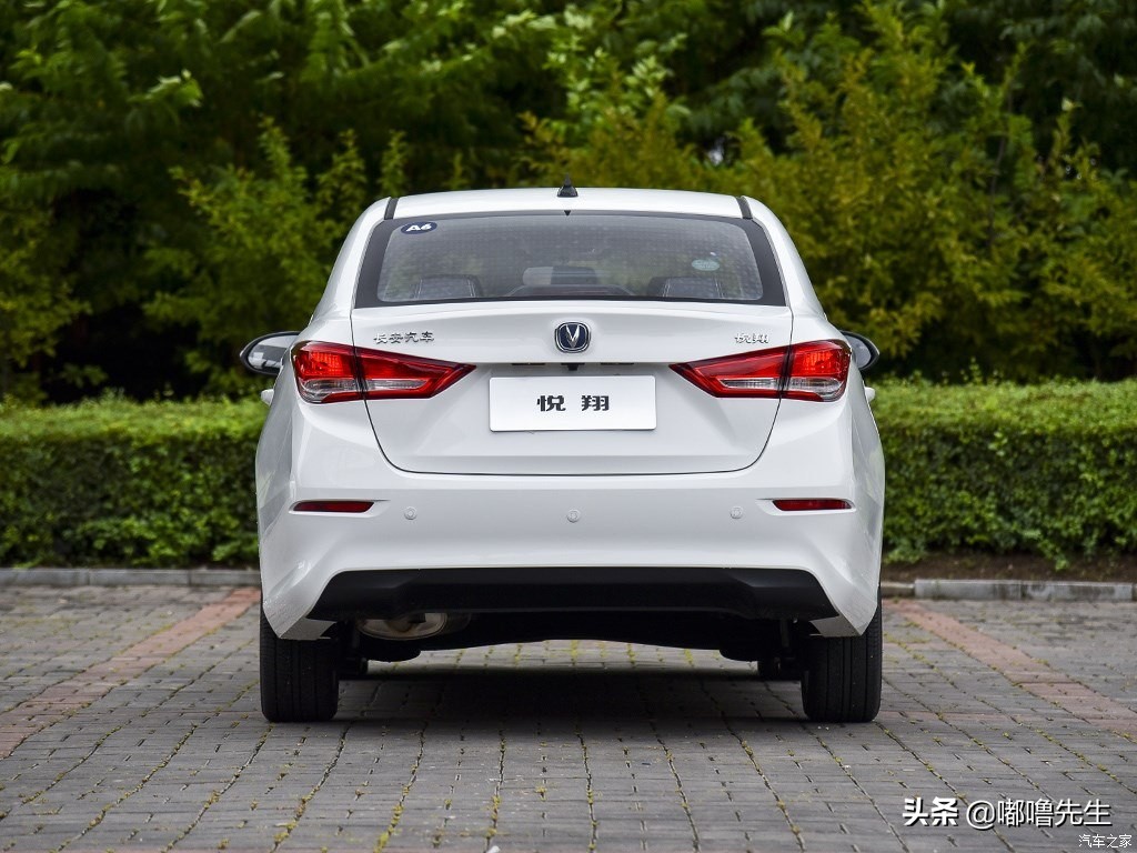 长安悦翔v3换挡平顺吗,长安悦翔手动挡试驾视频