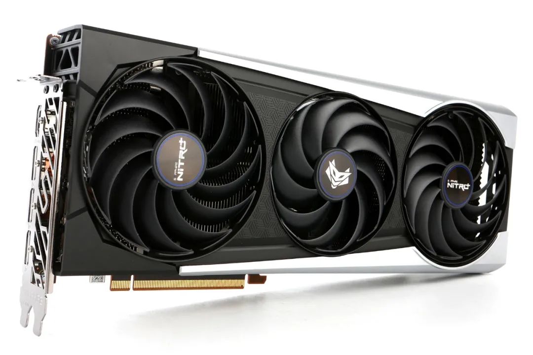 蓝宝石amdradeonrx7700xt怎么样,蓝宝石radeonrx6800