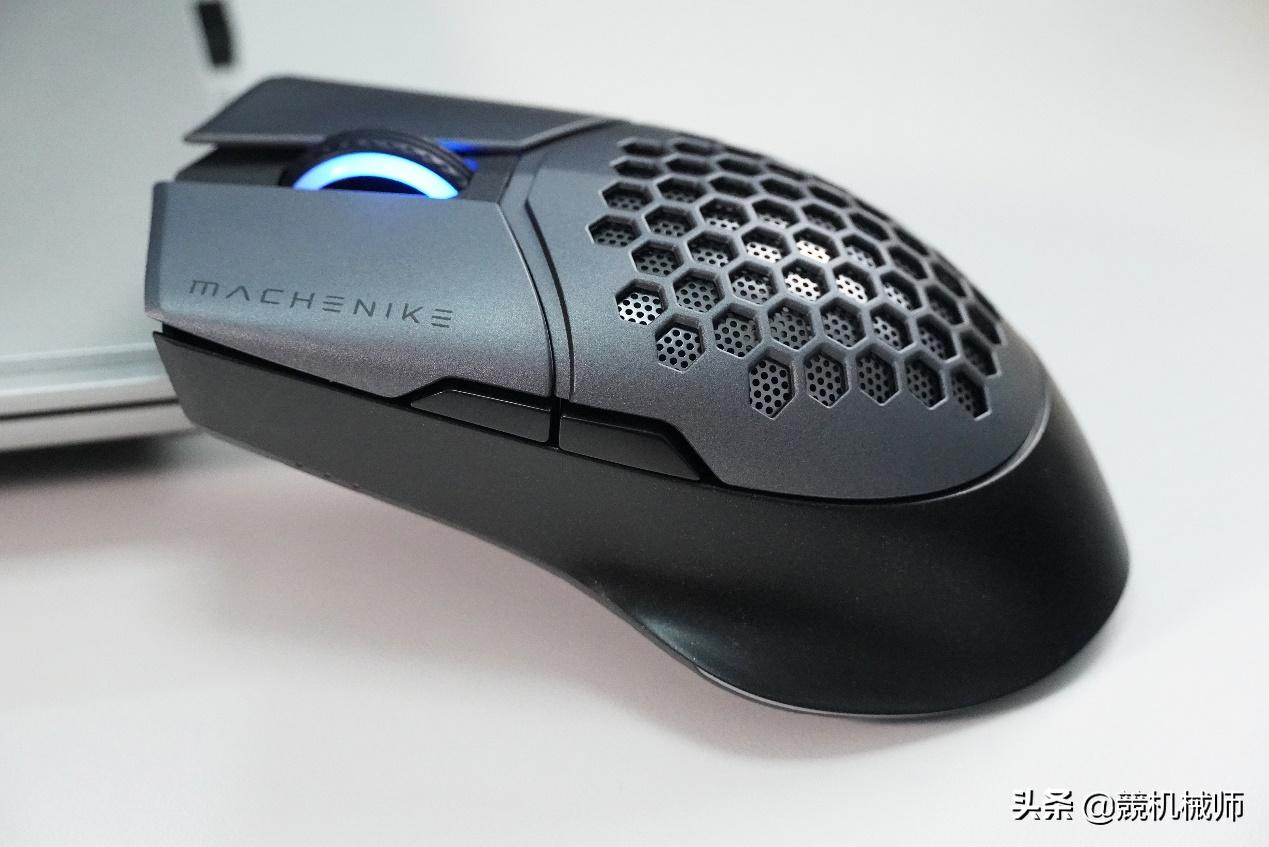 机械师m7双模和m8双模选哪个,机械师m8畅玩版鼠标
