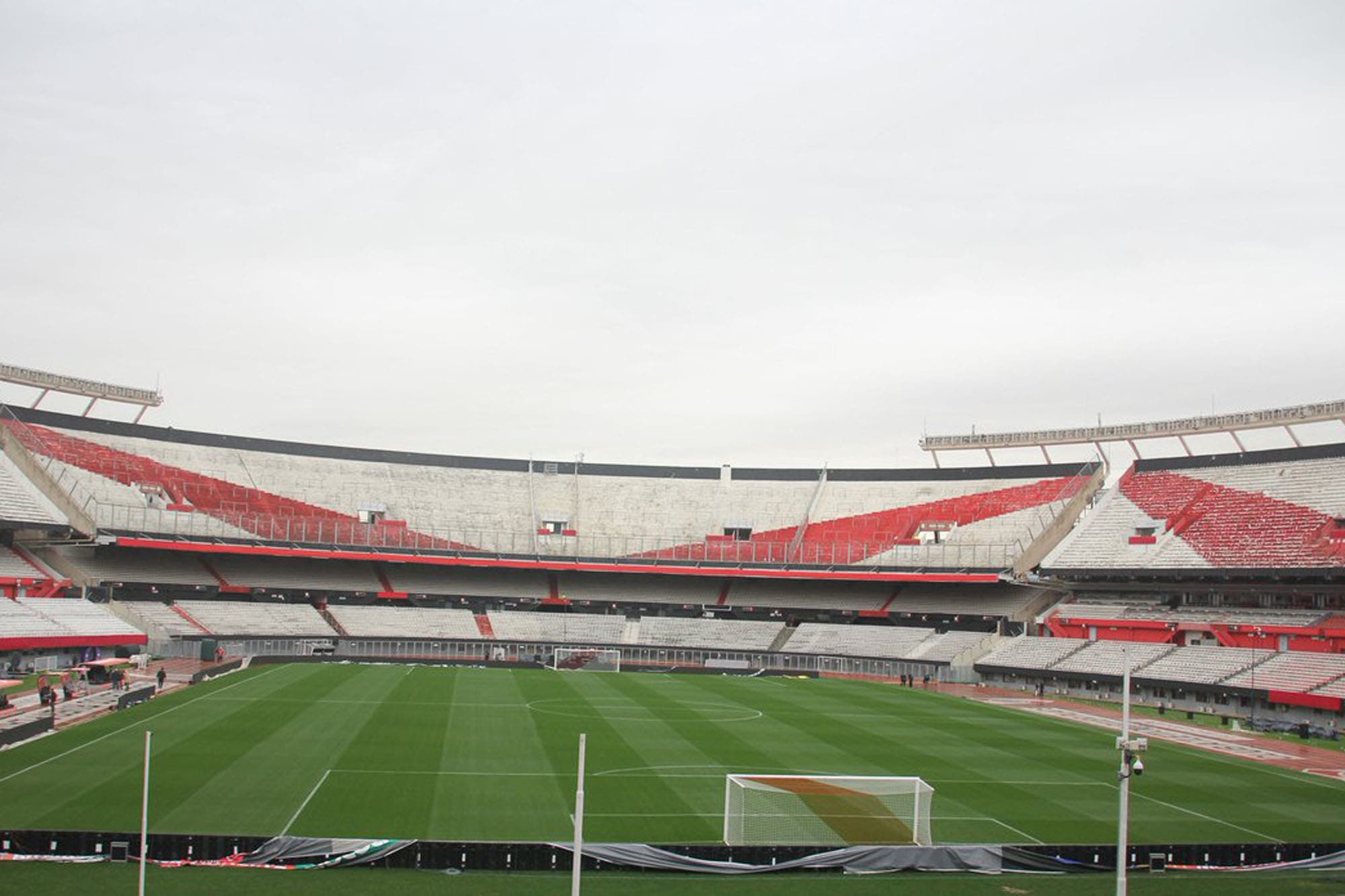 百年豪门化身抗疫先锋，河床拯救阿根廷足球