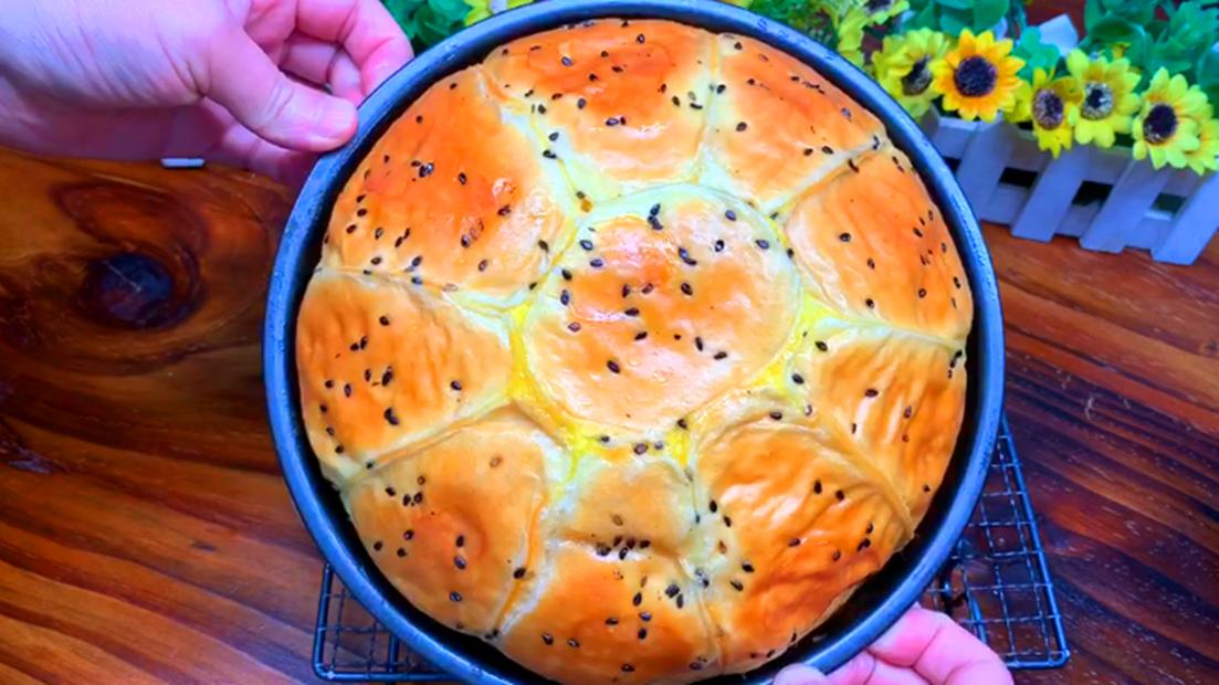 无烤箱无打蛋器无电饭煲自制蛋糕,简单的电饭锅做面包不用烤箱