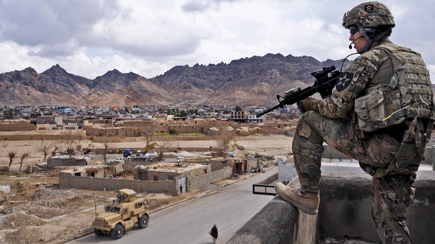 美国配不上“超级”二字?英国大骂其“不中用”,称只能算是大国