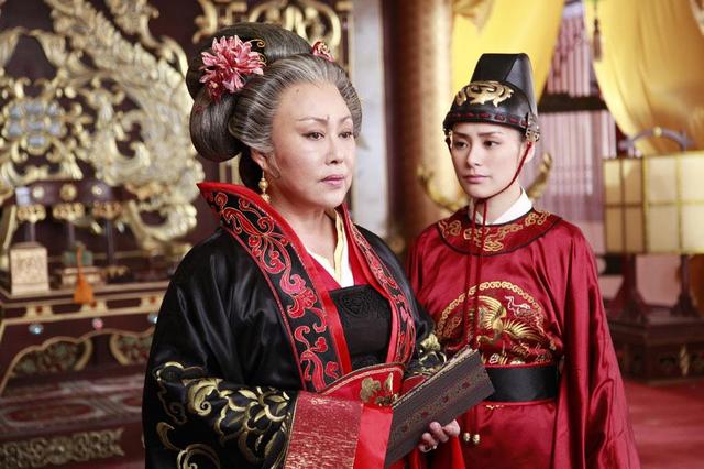 一代女皇武则天传奇片段,一代女皇武则天登上皇后的宝座